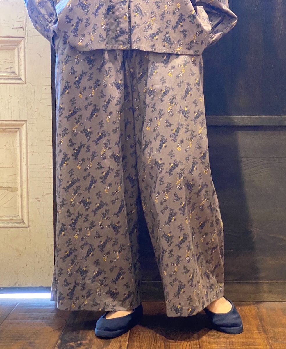 NSL24545(パンツ) 40s POPLIN FLOWER PRINT WIDE EASY PANTS