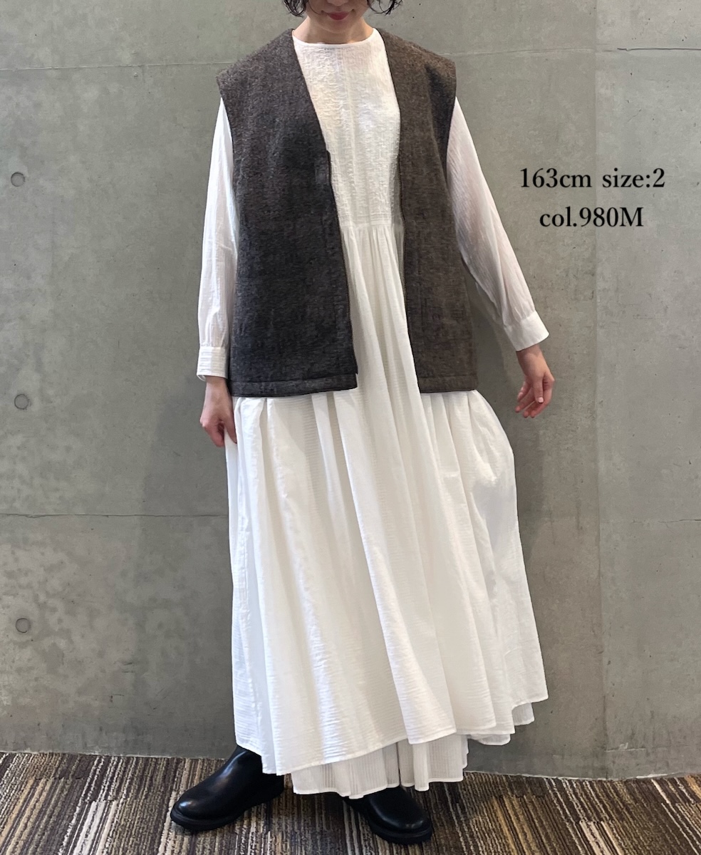 MDSH2461(ベスト) V-NECK ZIPPER VEST