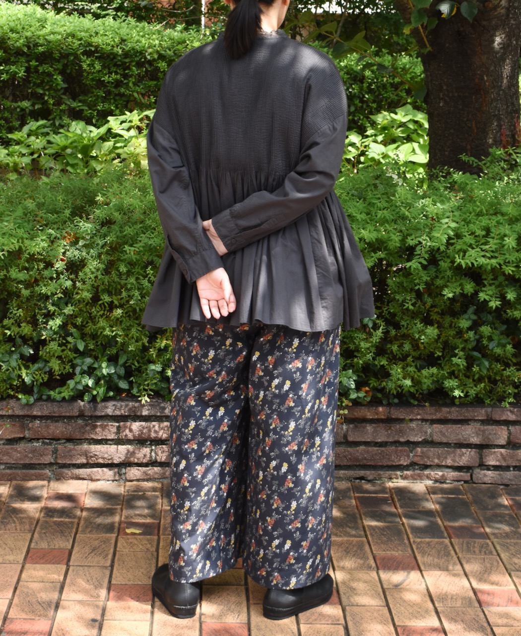 NSL24545(パンツ) 40s POPLIN FLOWER PRINT WIDE EASY PANTS