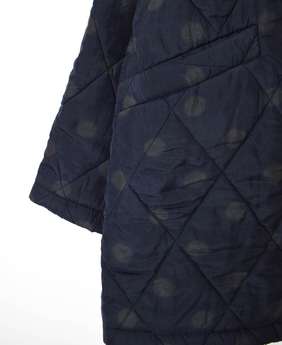 NMDS24512P(コート) PADDED SILK DOT PRINT FRONT BUTTON HALF COAT