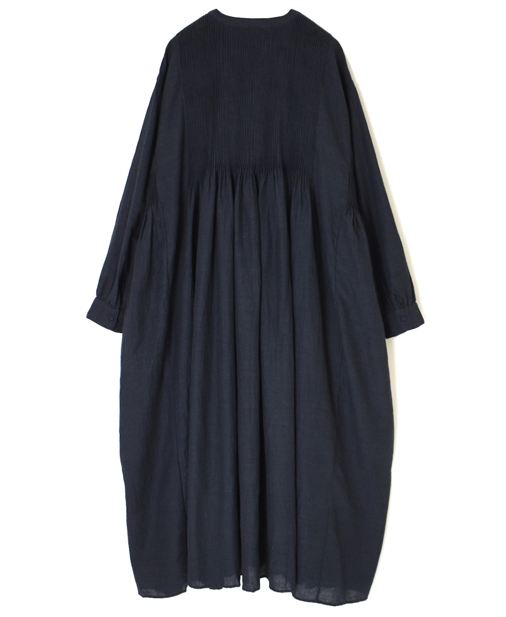 INMDS24743(ワンピース) WOOL/COTTON/SILK PLAIN V-NECK DRESS WITH MINI PINTUCK