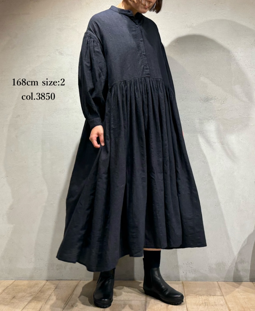 INMDS24742(ワンピース) WOOL/COTTON/SILK PLAIN BANDED COLLAR P/O DRESS WITH RAJASTHAN TUCK GATHER