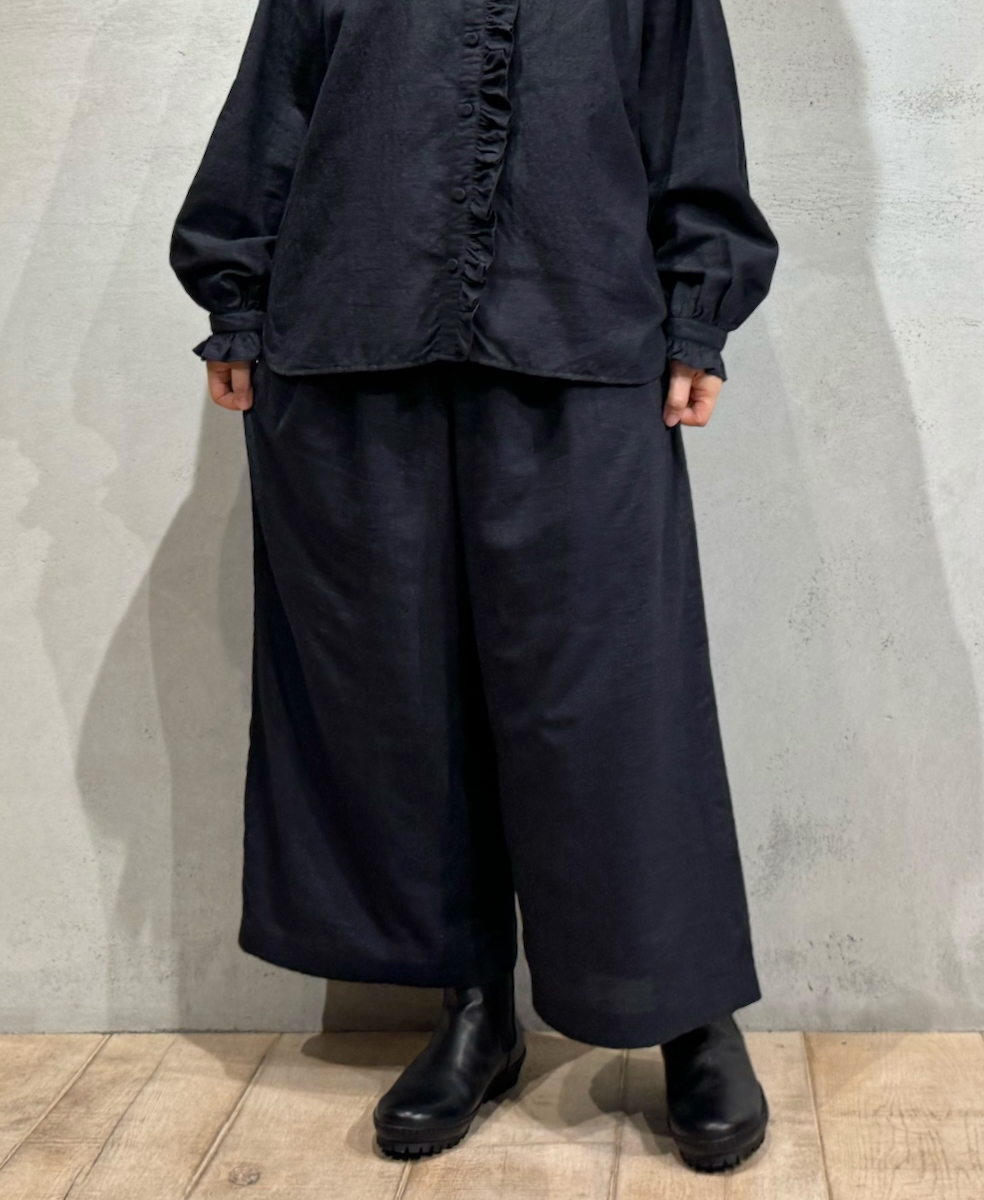 INMDS24744(パンツ) WOOL/COTTON/SILK PLAIN EASY PANTS