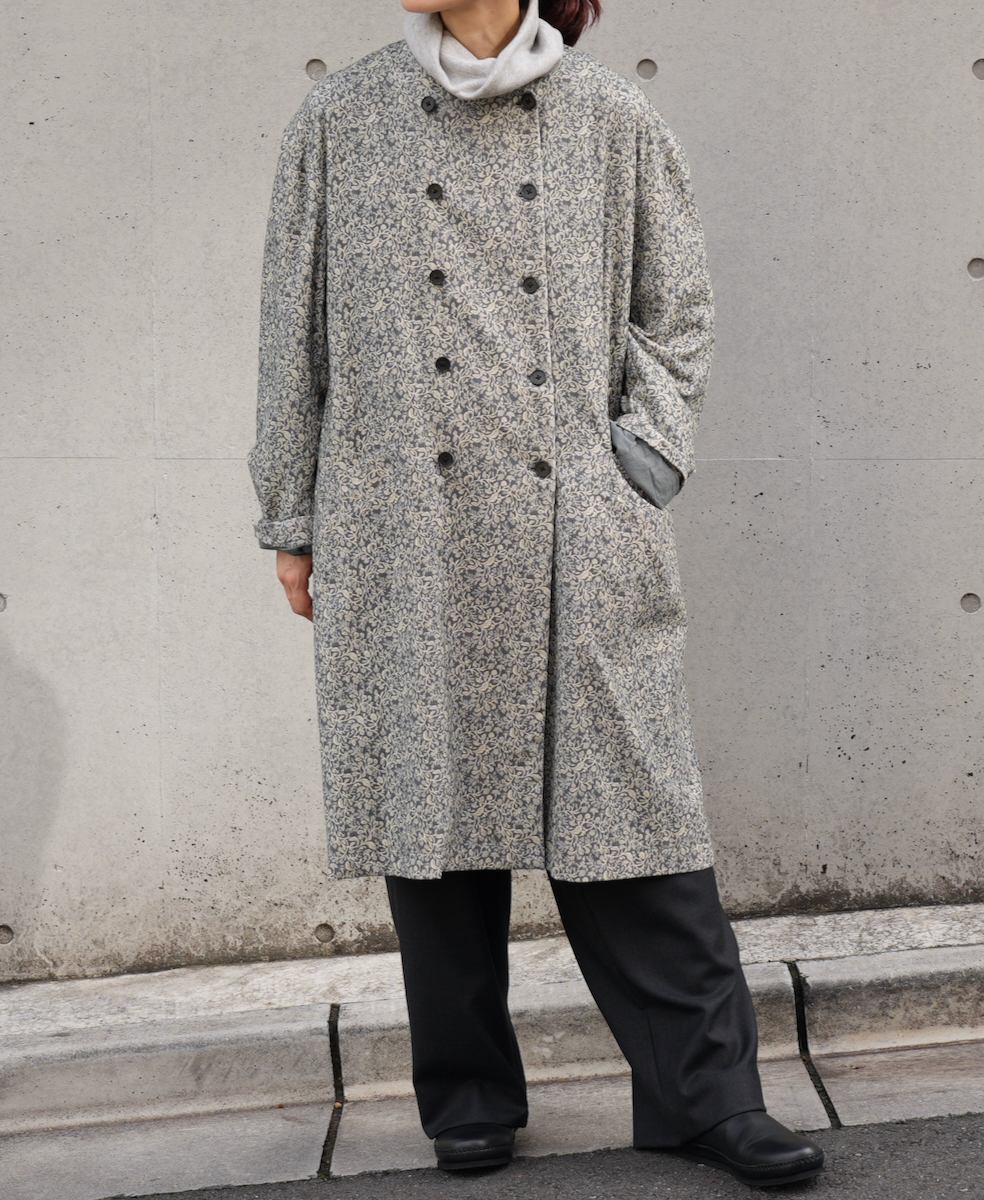 NSL24532(ジャケット) CORDUROY FLOWER PRINT NO COLLAR DOUBLE LONG JACKET