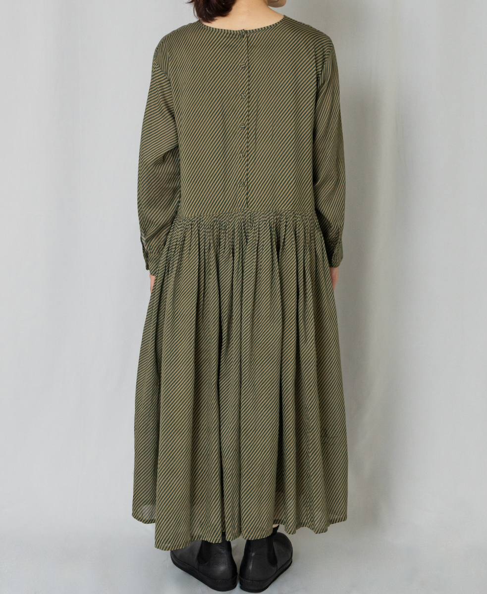 NMDS22562BS(ワンピース) HANDWOVEN COTTON SILK BIAS STRIPE PRINT RAJASTHAN TUCK GATHERED DRESS