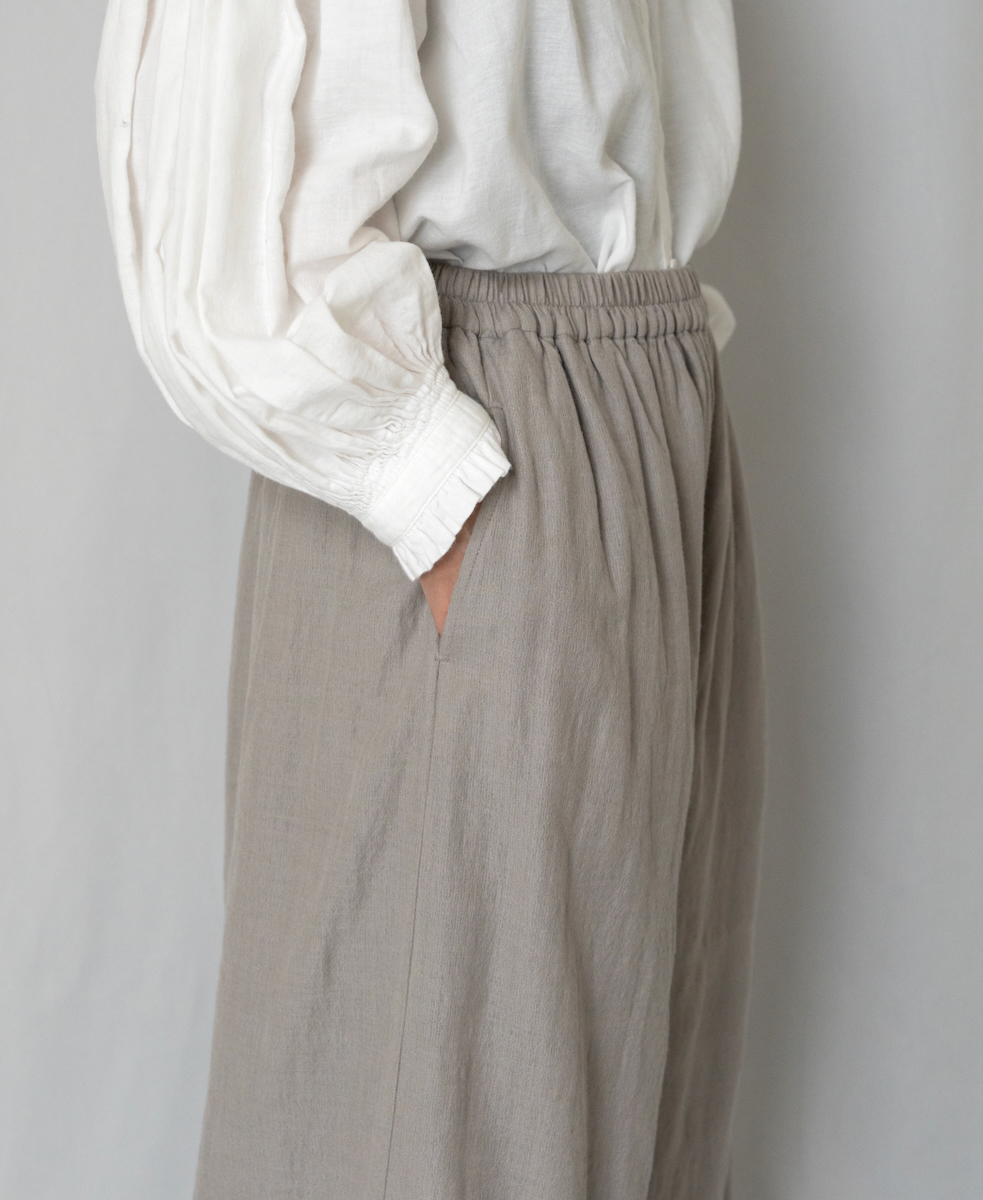 INMDS24744(パンツ) WOOL/COTTON/SILK PLAIN EASY PANTS