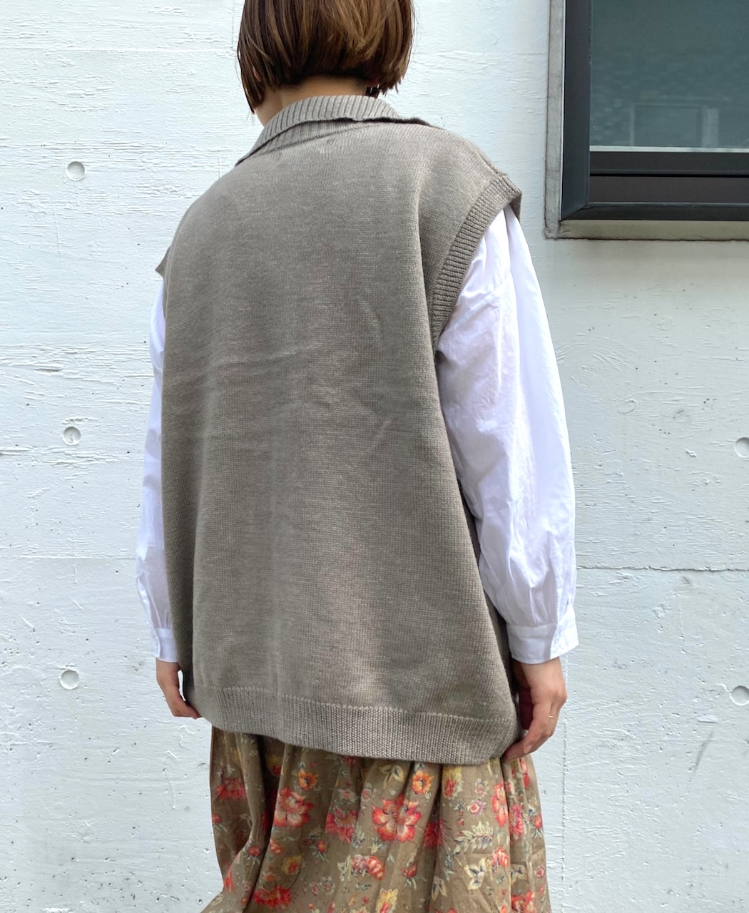 GNSL24501(ベスト) 7GG 2PLY PLAIN STITCH COTSWOLDS TURTLE NECK BUTTON VEST