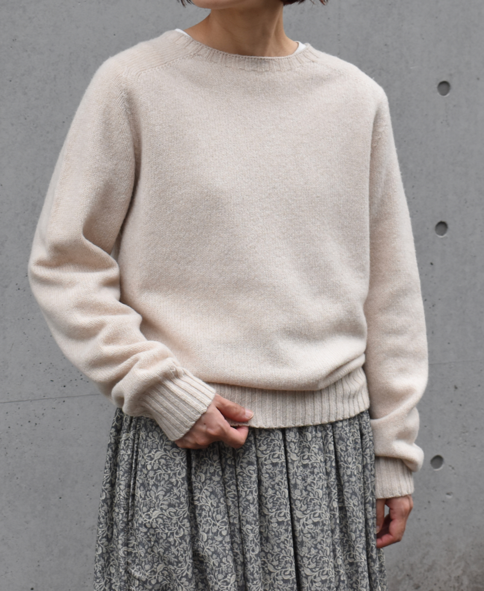 JNAMP1451 (ニット) GEELONG LAMBSWOOL CREW NECK SADDLE SHOULDER P/O