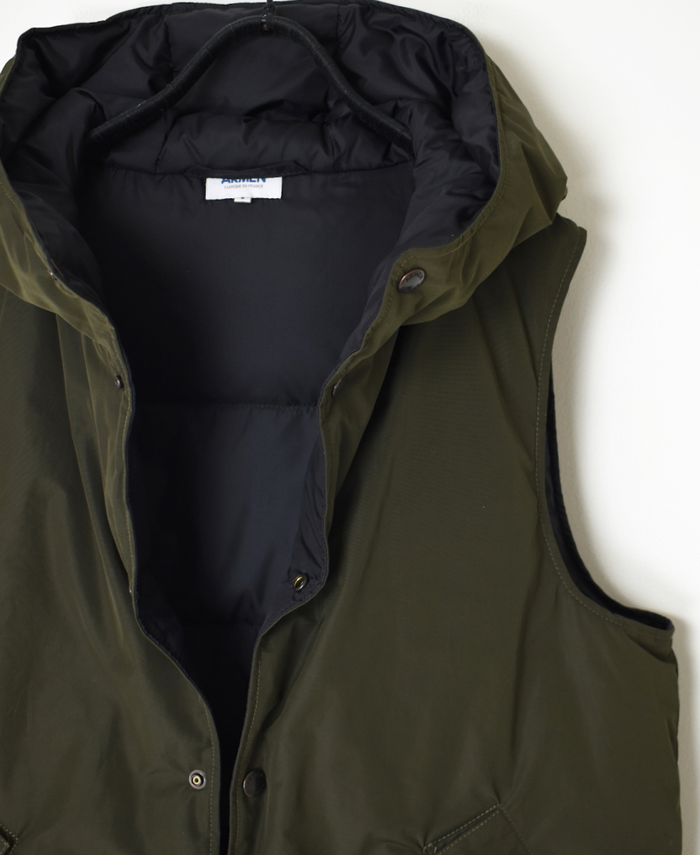 NAM2461(ベスト) POLY×COTTON REVERSIBLE DOWN SNAP FRONT HOODED VEST