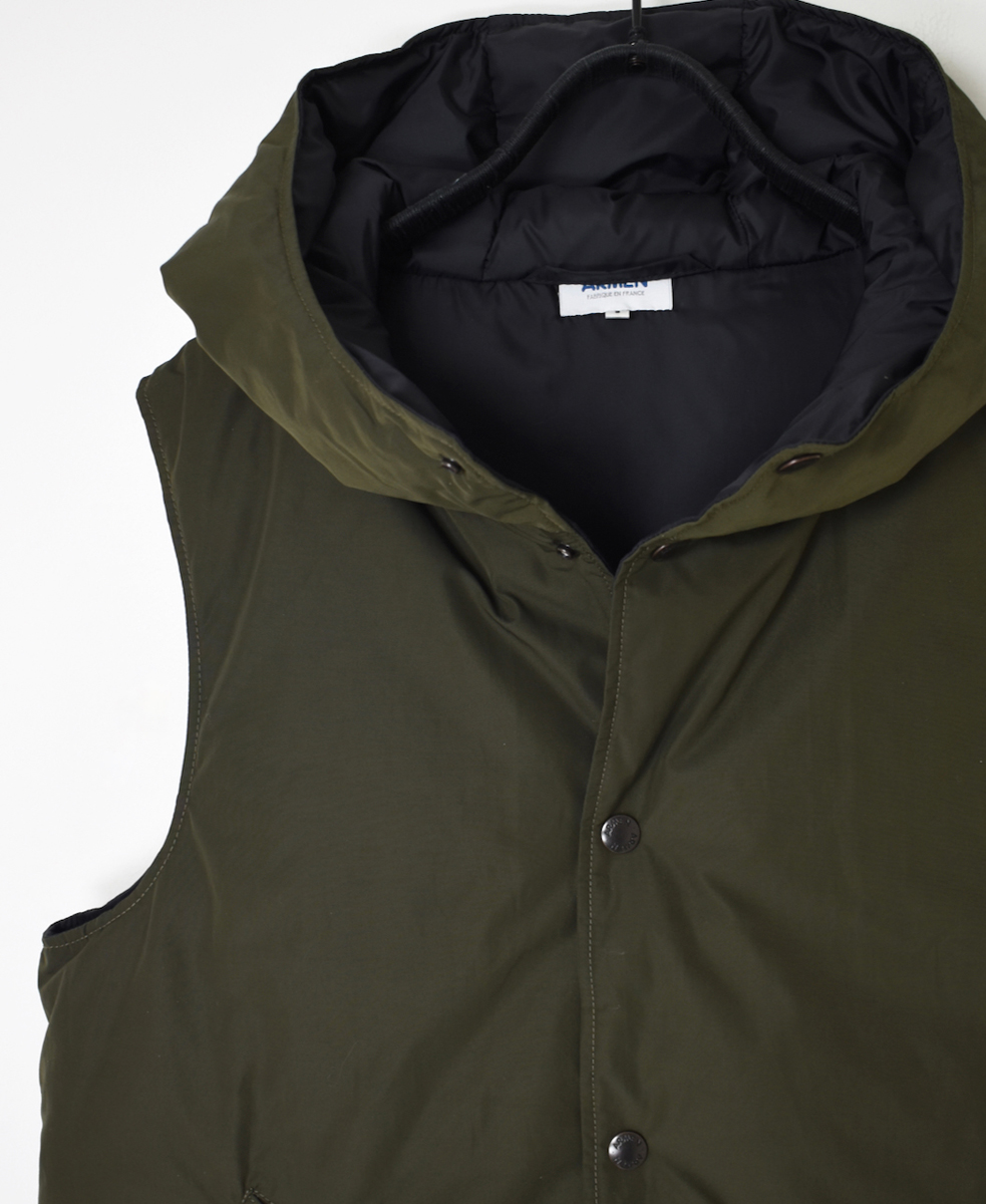 NAM2461(ベスト) POLY×COTTON REVERSIBLE DOWN SNAP FRONT HOODED VEST