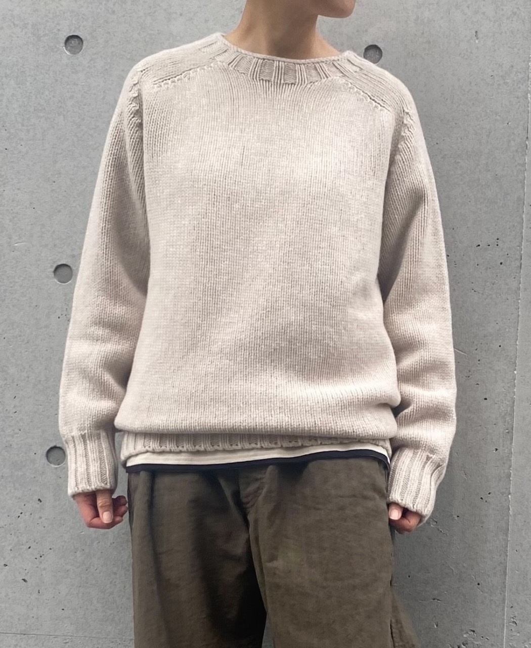 JNAMP2471(ニット) GEELONG LAMBSWOOL 2.5GG CREW NECK SADDLE SHOULDER P/O