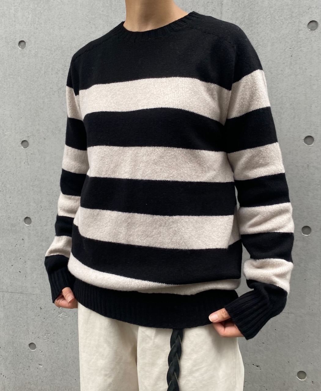 JNAMP2461(ニット) GEELONG LAMBSWOOL STRIPE CREW NECK SADDLE SHOULDER P/O