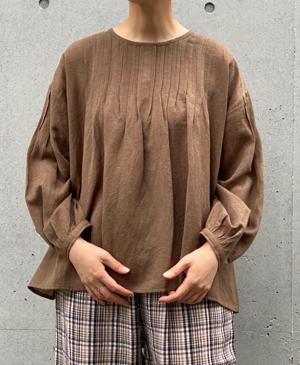 INSL24702(シャツ) WOOL/LINEN PLAIN CREW NECK L/SL SHIRT WITH PINTUCK