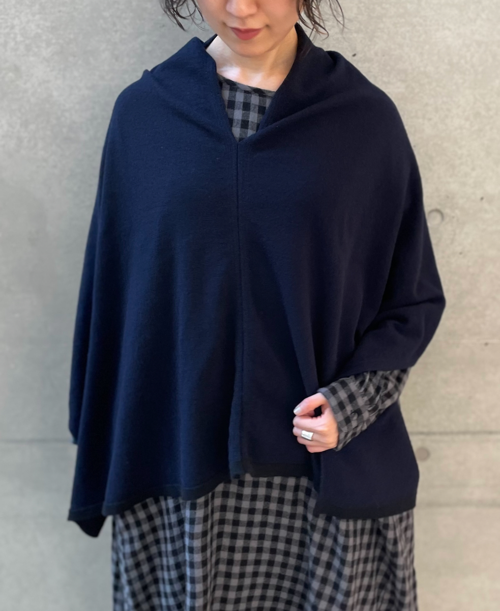 CNMDS1771P(ポンチョ) 12GG WOOL CASHMERE PLAIN PONCHO