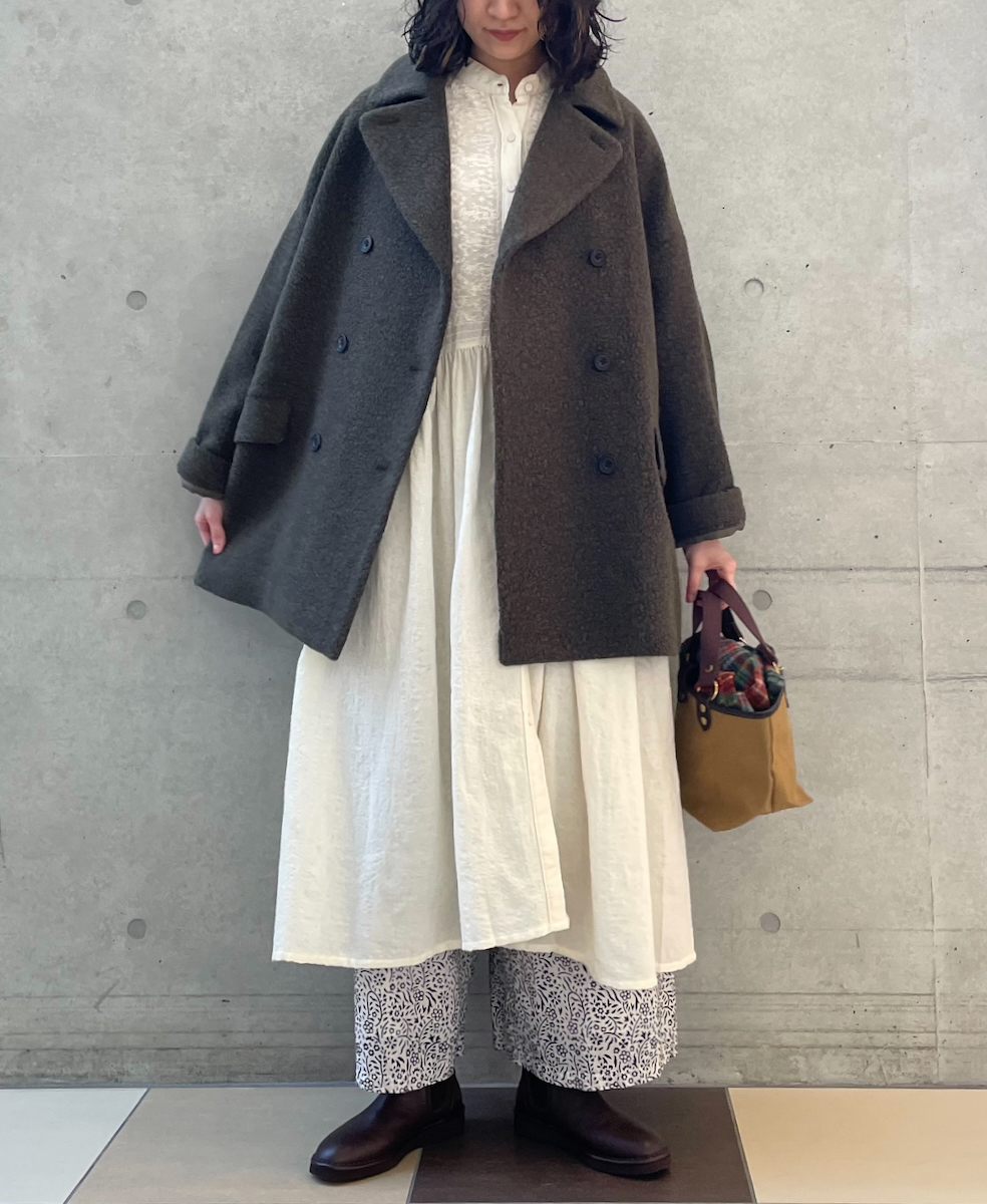 NMDS24561(ワンピース) BOILD WOOL PLAIN BANDED COLLAR EMB DRESS