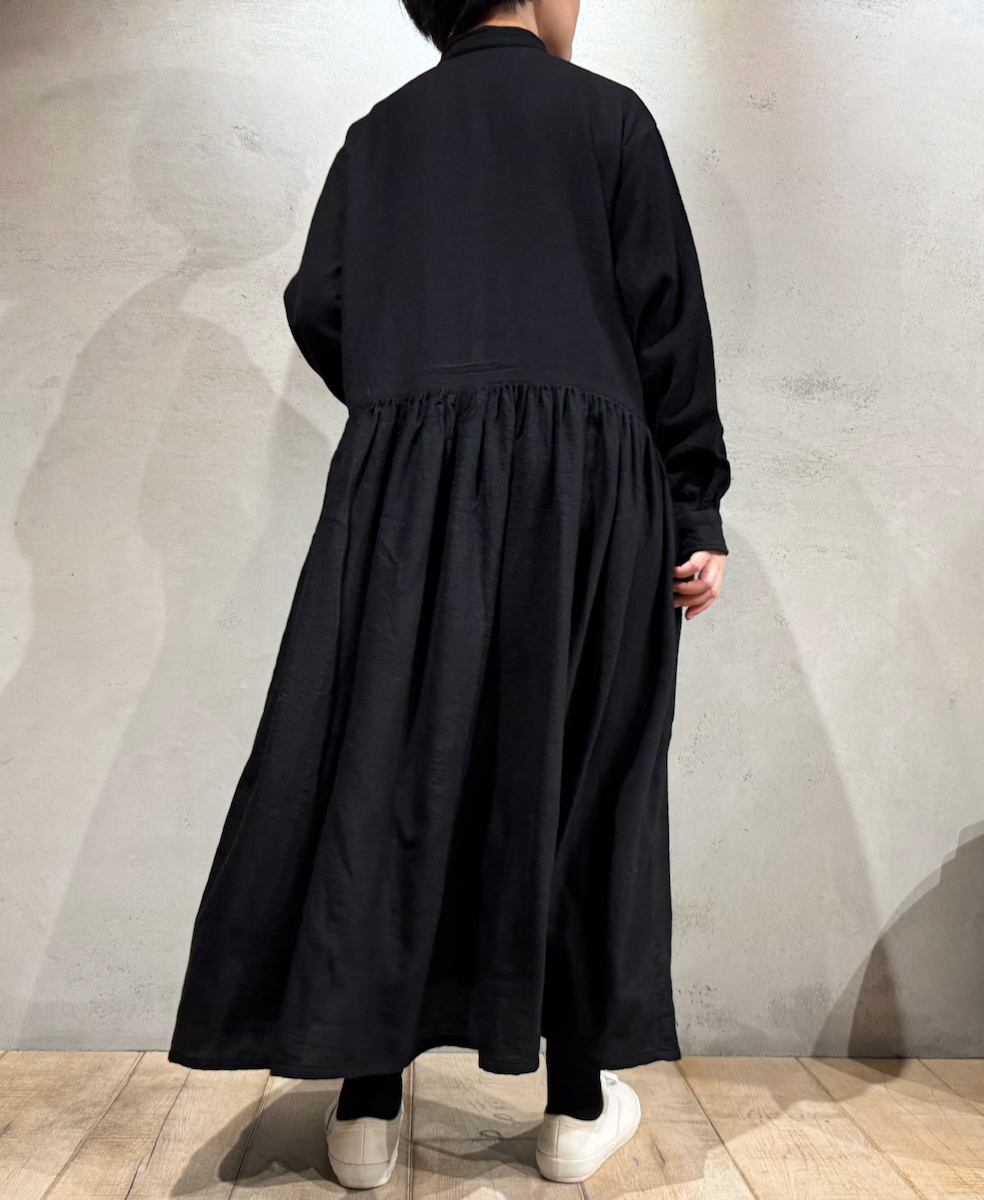 NMDS24561(ワンピース) BOILD WOOL PLAIN BANDED COLLAR EMB DRESS