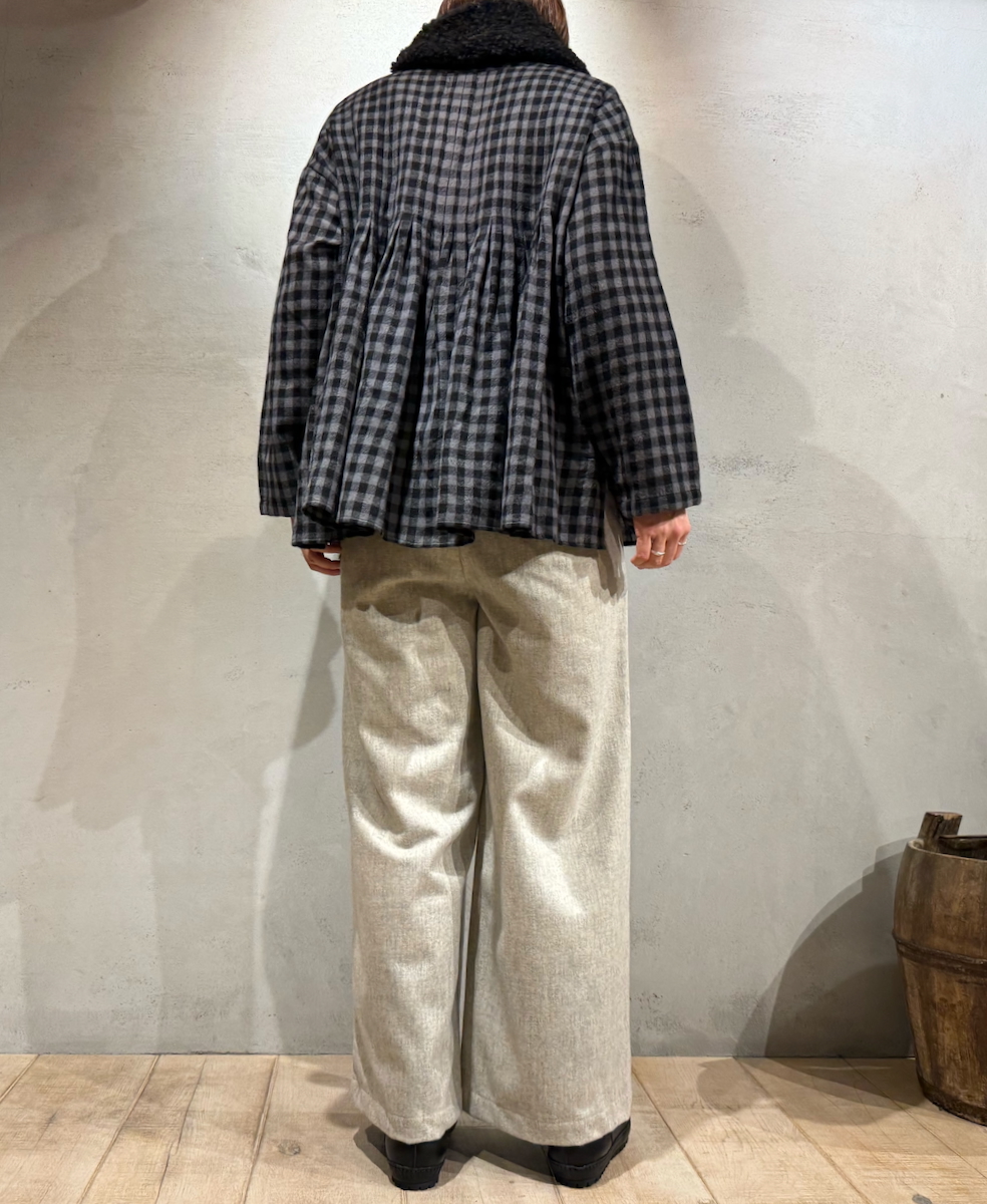 NMDS24572(シャツ) BOILED WOOL GINGHAM CHECK V-NECK FRONT OPENING SHIRT WITH INVERTED PLEATS