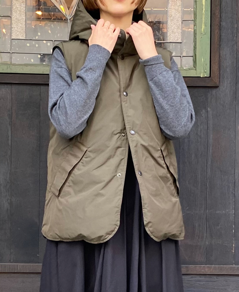 NAM2461(ベスト) POLY×COTTON REVERSIBLE DOWN SNAP FRONT HOODED VEST