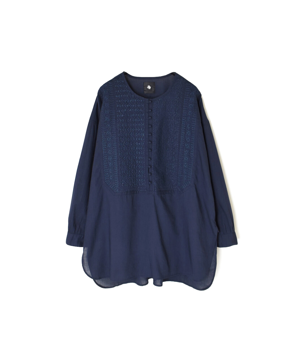 NMDS25203(シャツ) 60s ORGANIC CAMBRIC CREW-NECK BOSOM EMB SHIRT