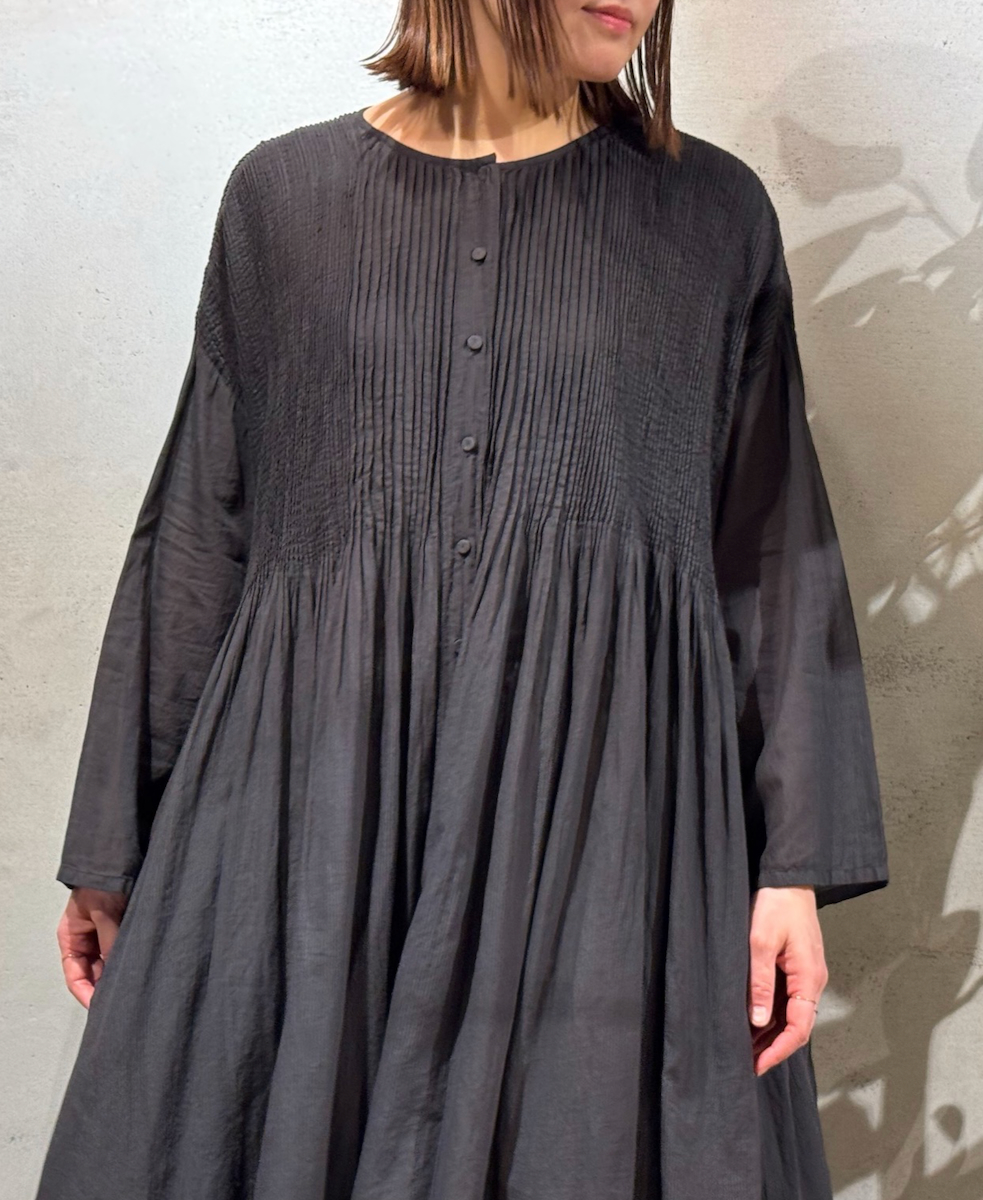 NMDS25214D(ワンピース) 80s ORGANIC STRIPE(OVERDYE) CREW-NECK BUTTON SHIRT MAXI DRESS WITH MINI PINTUCK