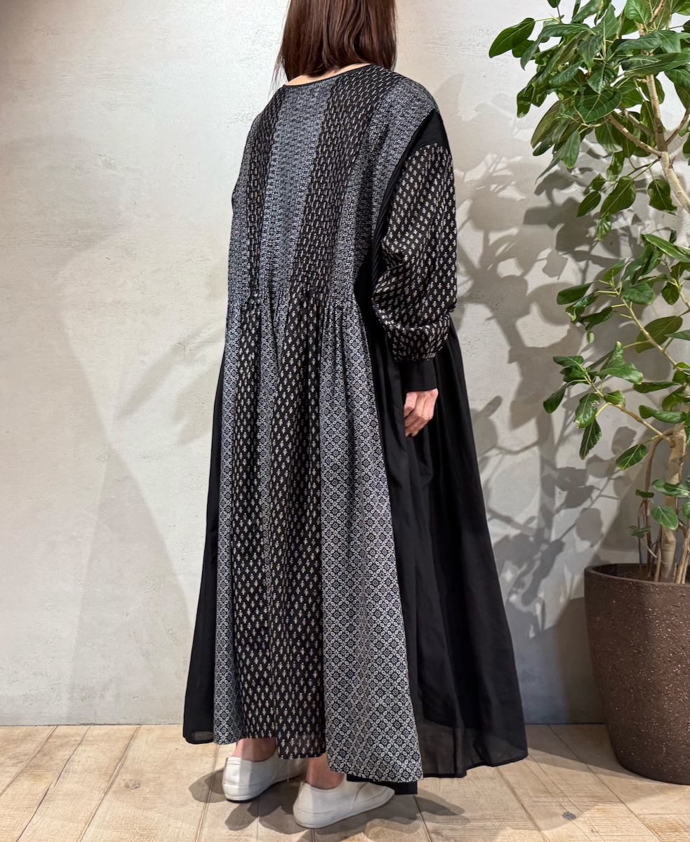 INMDS24302PW(ワンピース) BLOCK PRINT PATCHWORK BALL BUTTON SHIRT DRESS WITH MINI PINTUCK