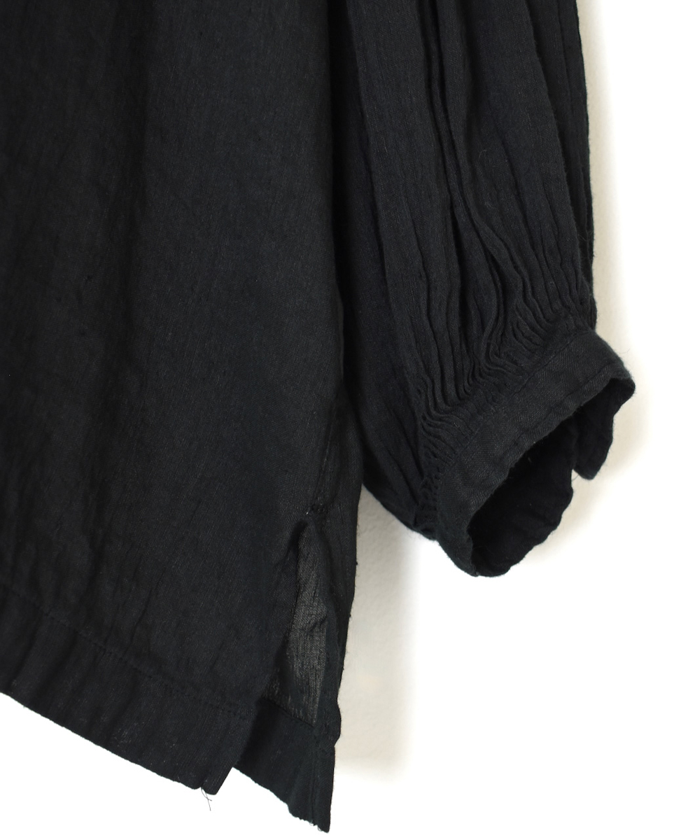 INMDS25012D(シャツ) AUTO LOOM COTTON/LINEN PLAIN(OVERDYE) BACK OPENING CREW-NECK SHIRT WITH MINI PINTUCK