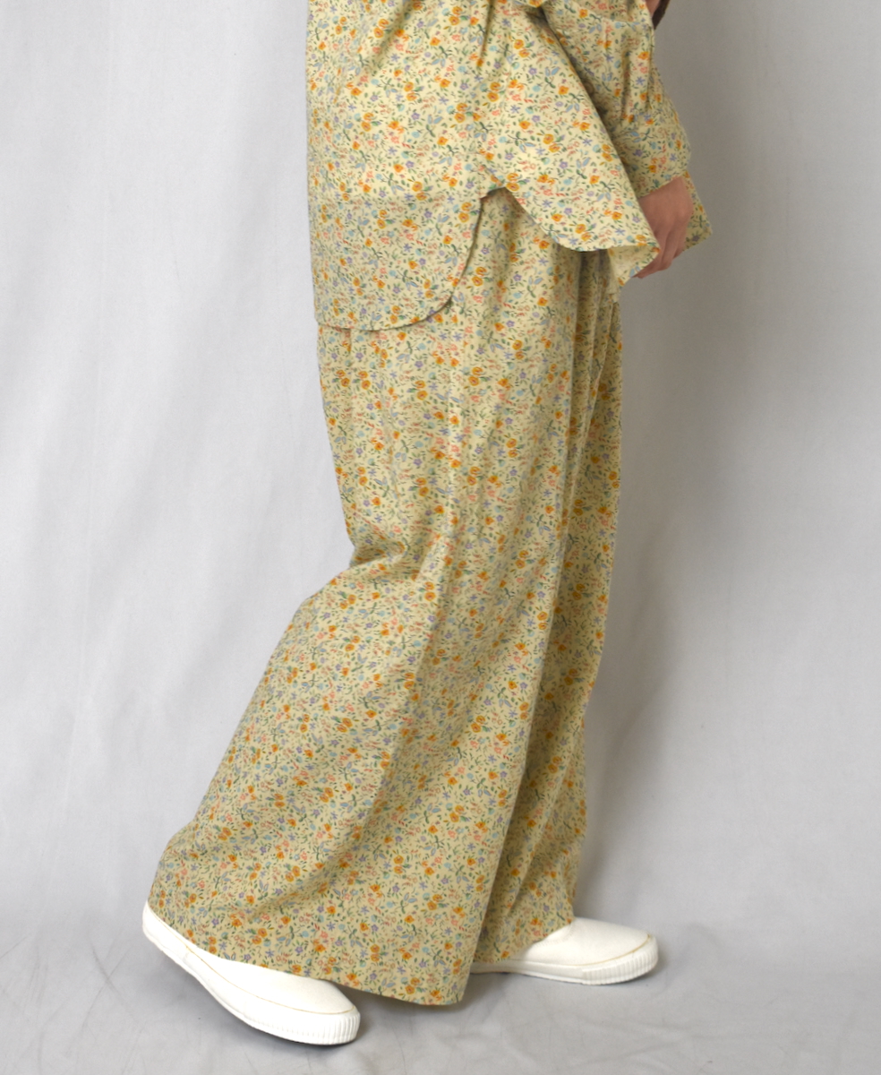 INAM2516FD(パンツ) COTTON FLOWER PRINT GATHERED EASY PANTS WITH LINING