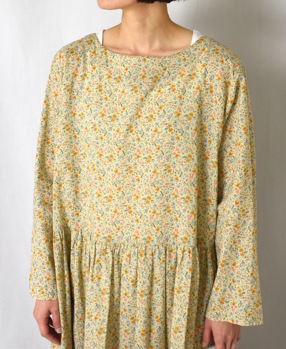 INAM2514FD(ワンピース) COTTON FLOWER PRINT BOAT NECK L/SL ONE-PIECE