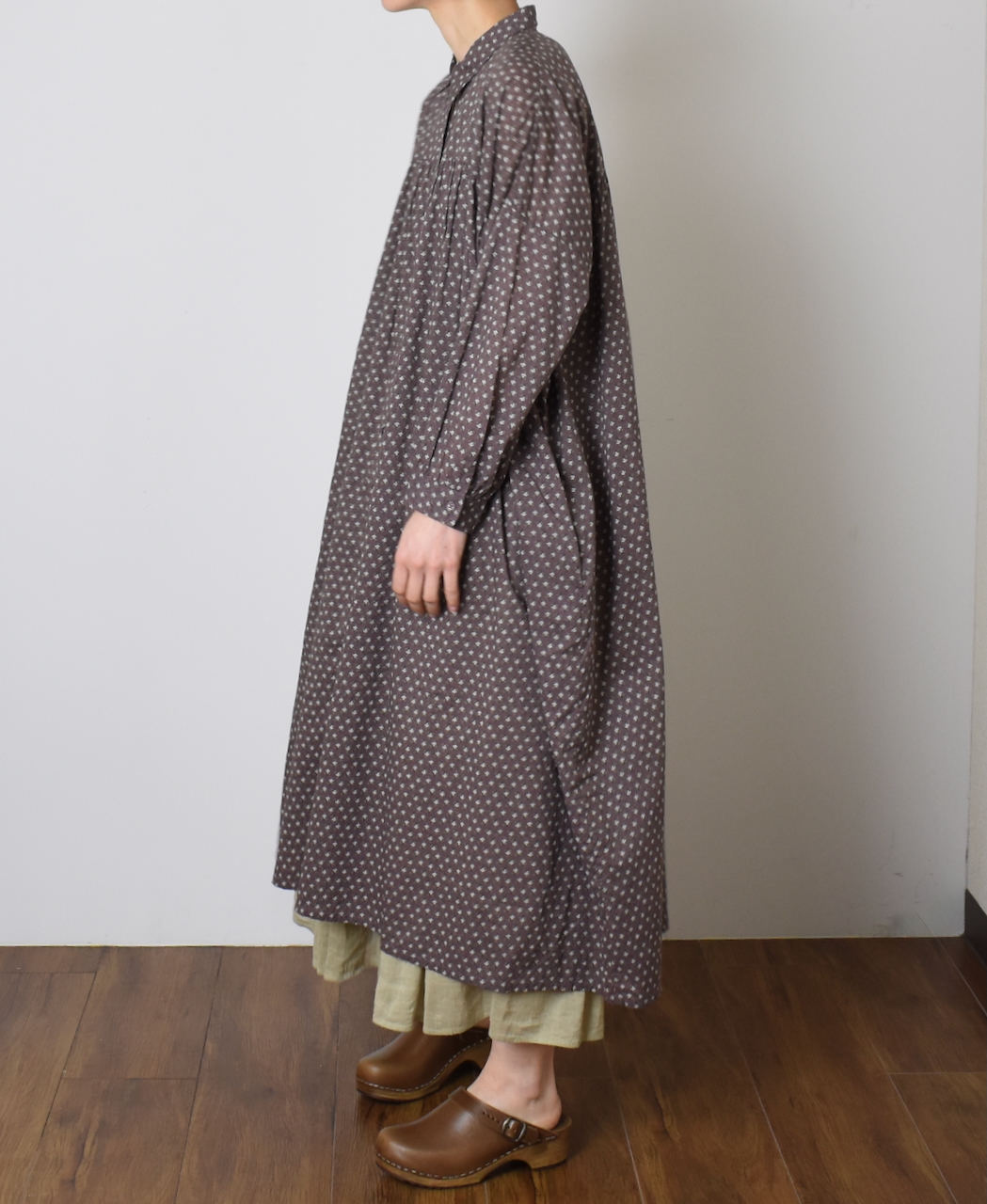 NSL25103(ワンピース) 80s COTTON VOILE SMALL FLOWER PRINT GATHERED SHIRT DRESS