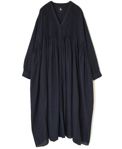 INMDS24743(ワンピース) WOOL/COTTON/SILK PLAIN V-NECK DRESS WITH MINI PINTUCK