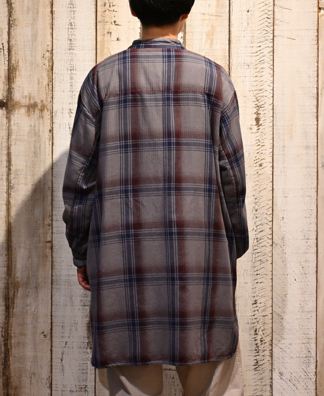 163m size.46 col.3660