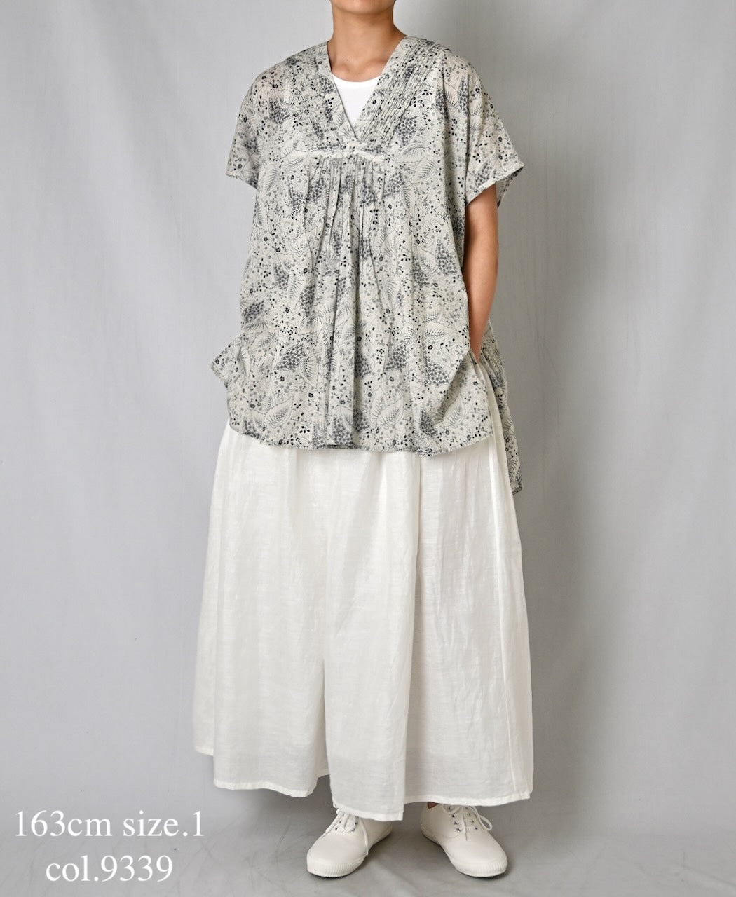 NSL26064 80s VOILE LEAF & FLOWER PRINT V-NECK FRENCH/SL TUNIC