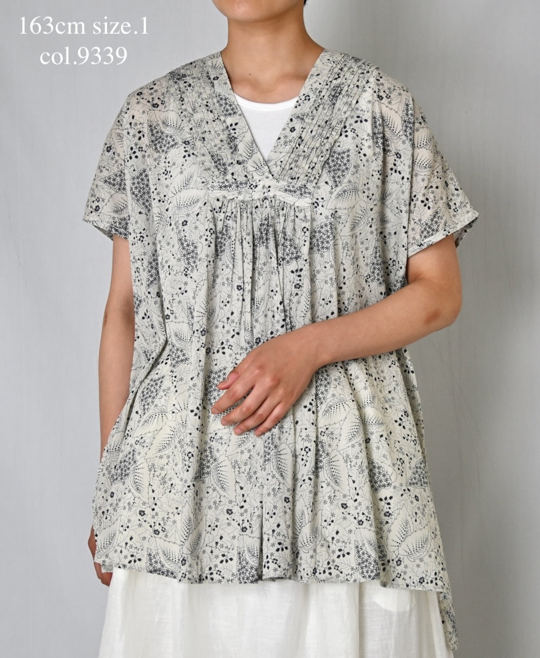 NSL26064 80s VOILE LEAF & FLOWER PRINT V-NECK FRENCH/SL TUNIC