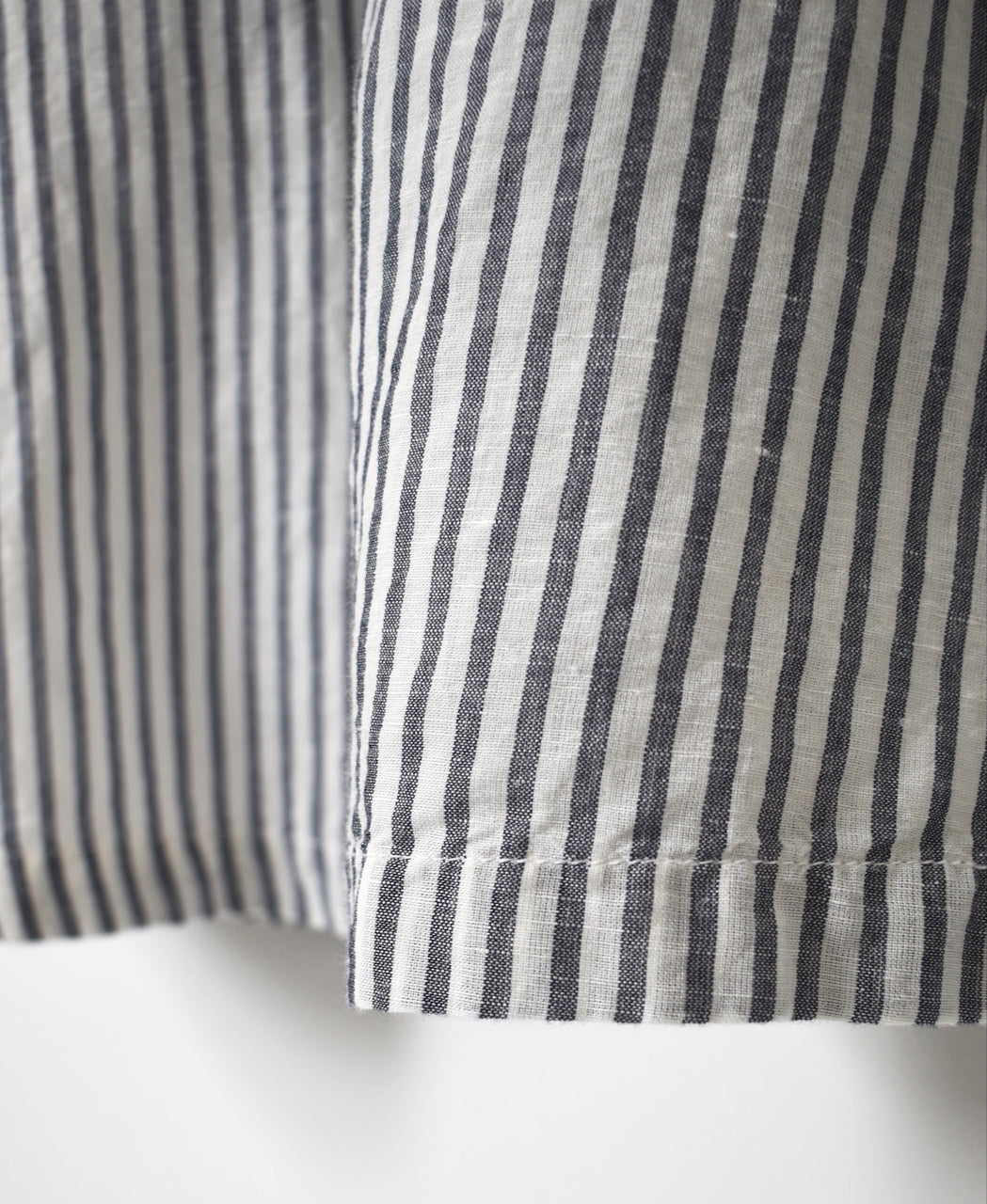 ISNAM2611S LINEN/COTTON STRIPE ADJUSTER TACK SKIRT WITH SUSPENDERS