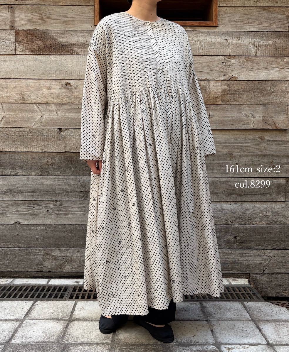 INMDS26084 80s VOILE SQUARE BLOCK PRINT CREW NECK BUTTON SHIRTS DRESS WITH MINI PINTUCK