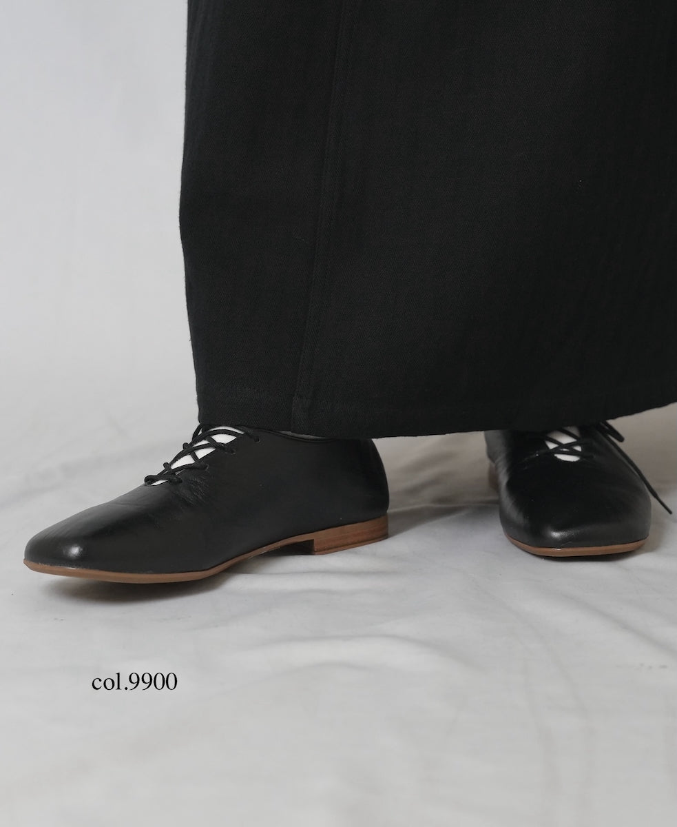 GNSP2601 Lace-Up Shoes