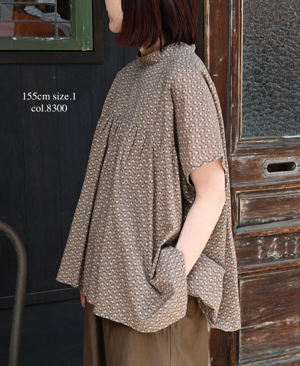 NSL26032 COTTON SLUB SMALL FLOWR PRINT BACK OPENING STAND COLLAR SHIRT
