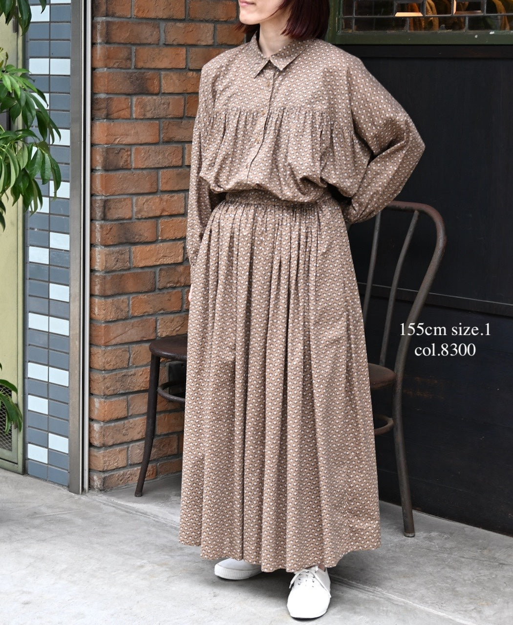 NSL26031 COTTON SLUB SMALL FLOWER PRINT REGULAR COLLAR GATHERED SHIRT SMOCK