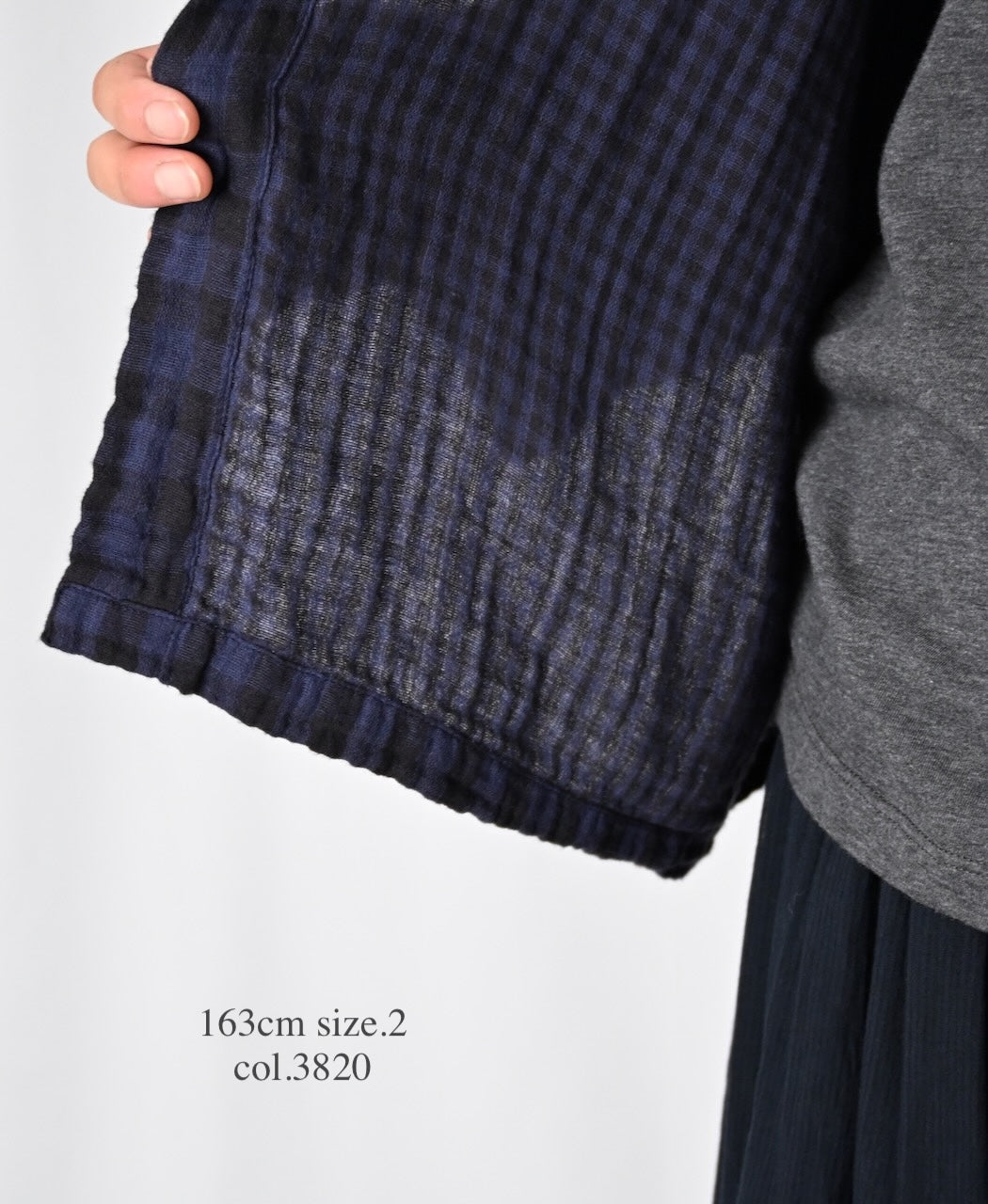 INAM2683DGD COTTON DOUBLE GAUZE CHECK OVERDYE CREW NECK CARDIGAN