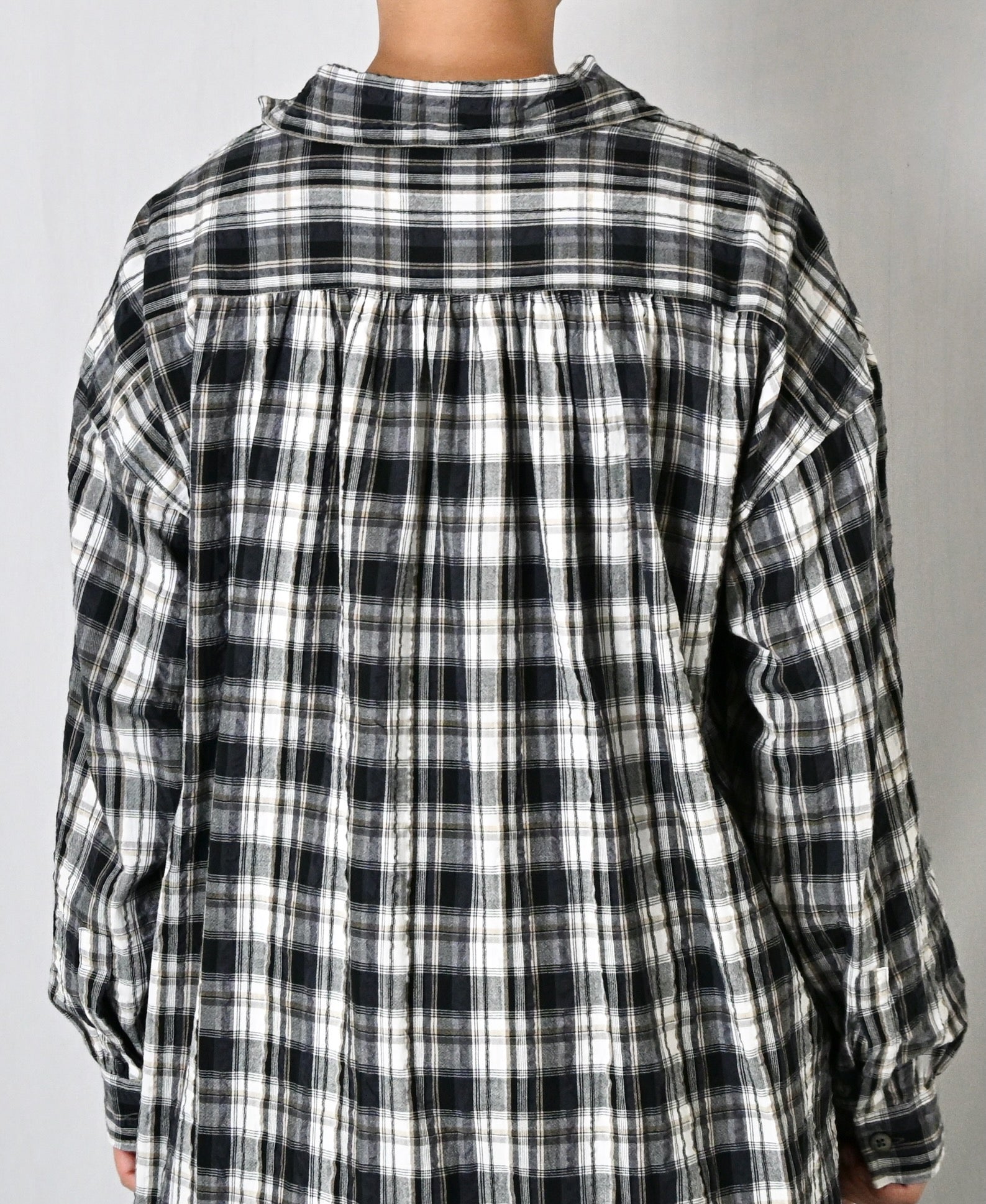INAM2673 YARN DYED COTTON CHECK WORK GATHER LONG SHIRT