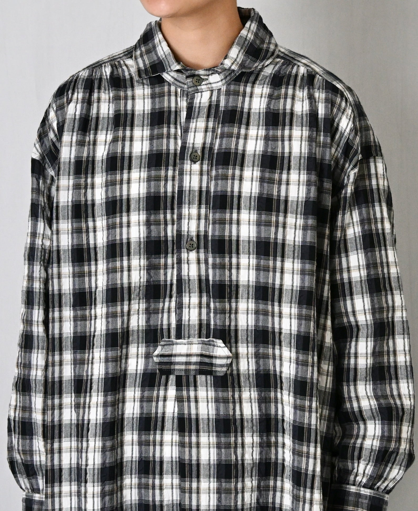 INAM2673 YARN DYED COTTON CHECK WORK GATHER LONG SHIRT