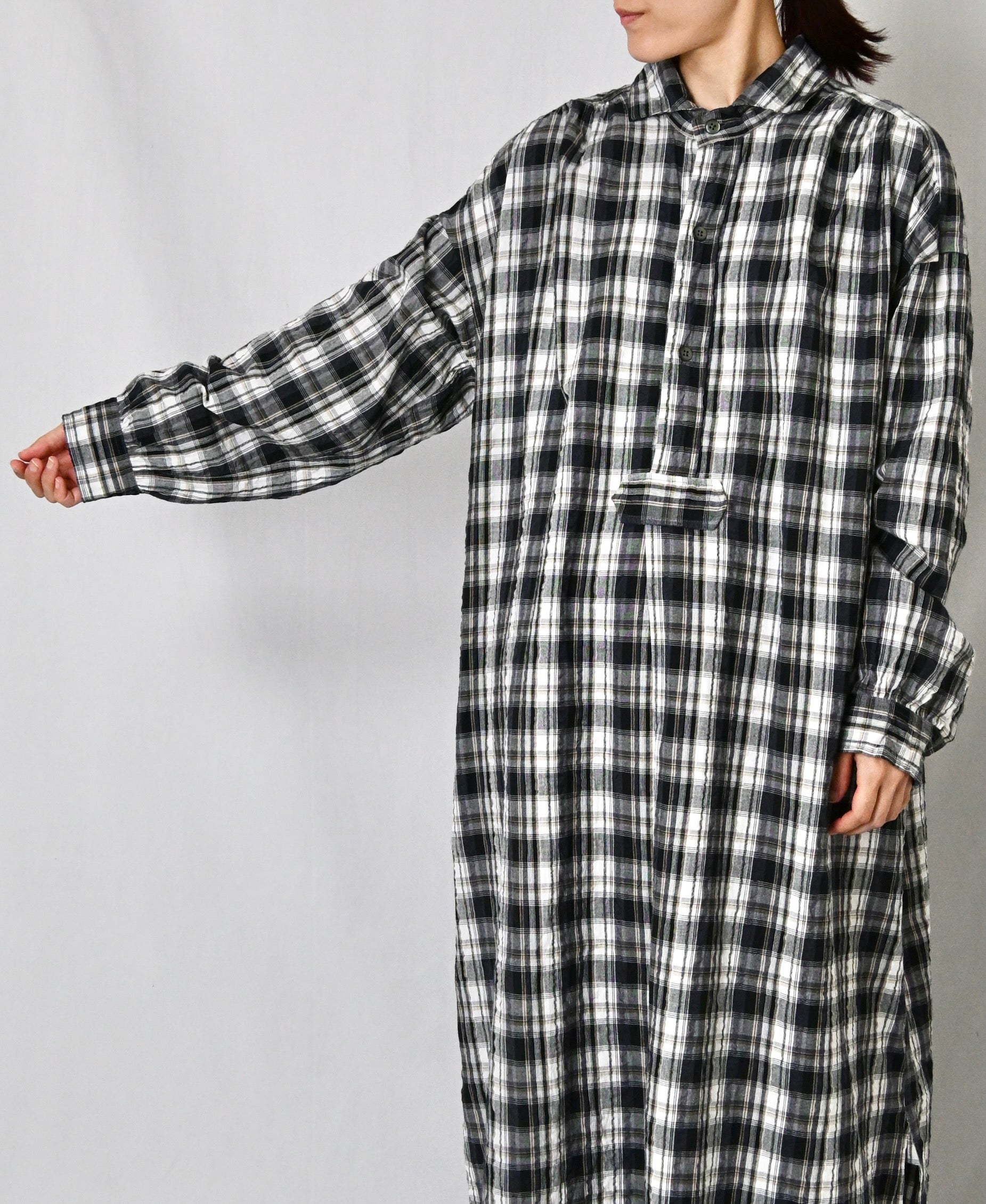INAM2673 YARN DYED COTTON CHECK WORK GATHER LONG SHIRT