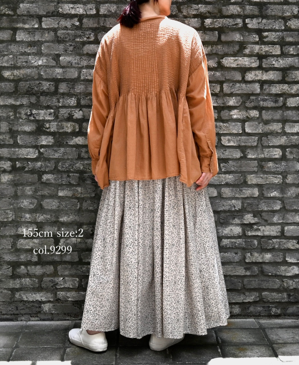 INMDS26123 POWER LOOM COTTON VOILE ARABESQUE HAND SCREEN PRINT FLARED SKIRT WITH PINTUCK