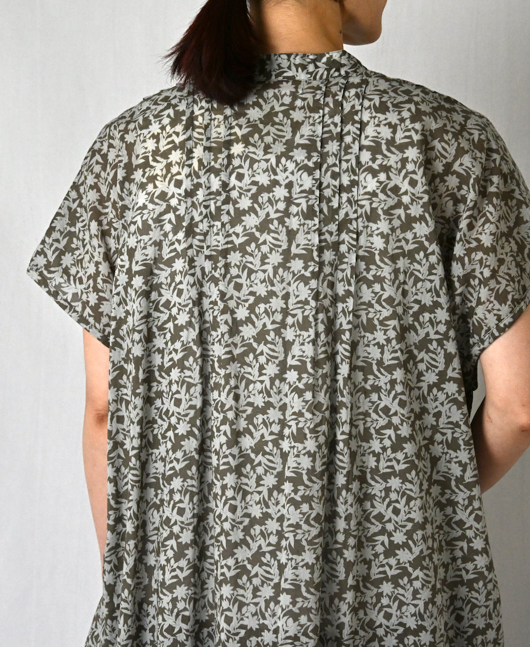 NSL26073 80s VOILE TWO TONE FLOWER PRINT BANDED COLLAR FRENCH/SL PINTUCK DRESS
