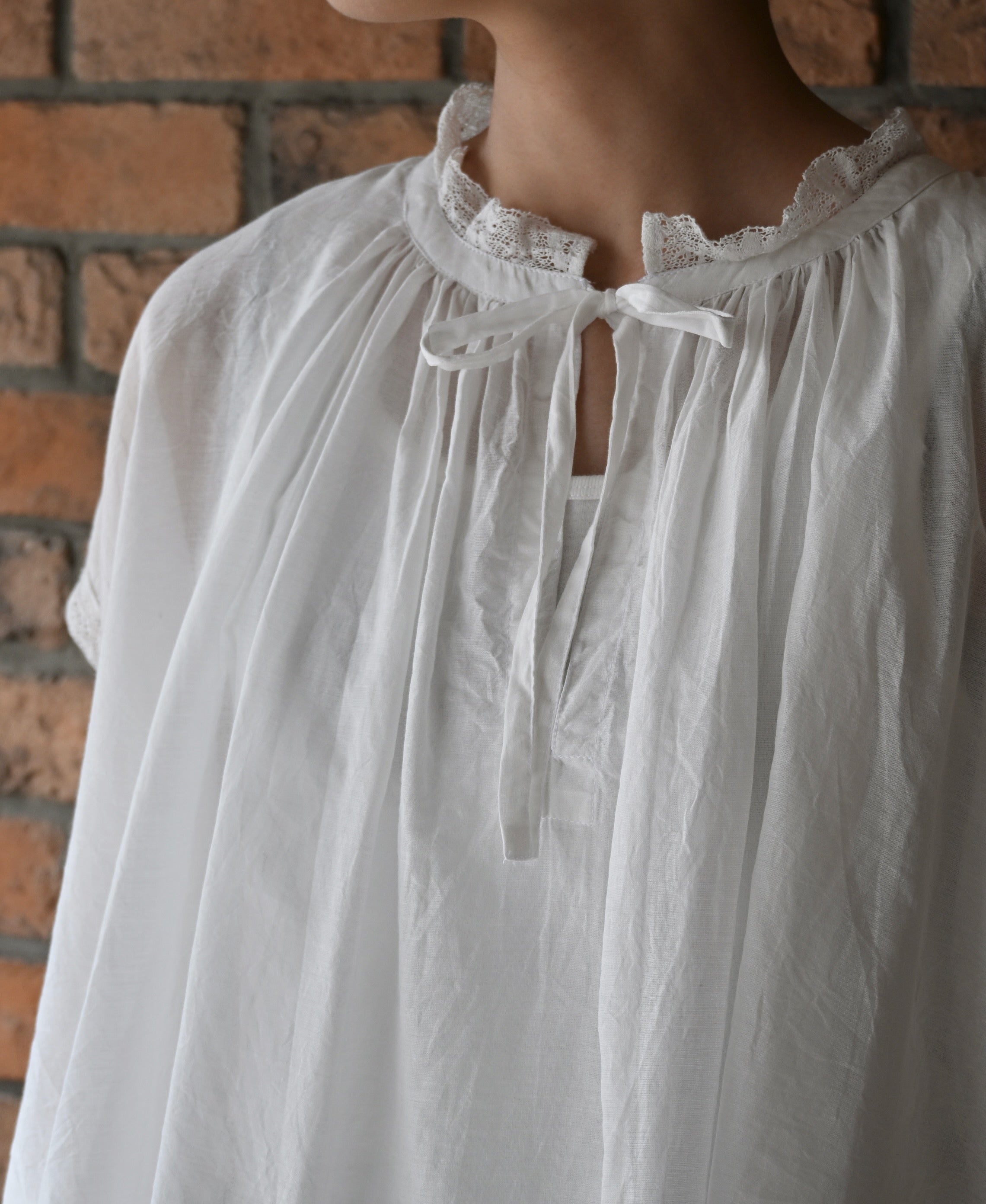NSL26092 80s COTTON VOILE LACE LACE&STRING COLLAR GATHERED SHIRT