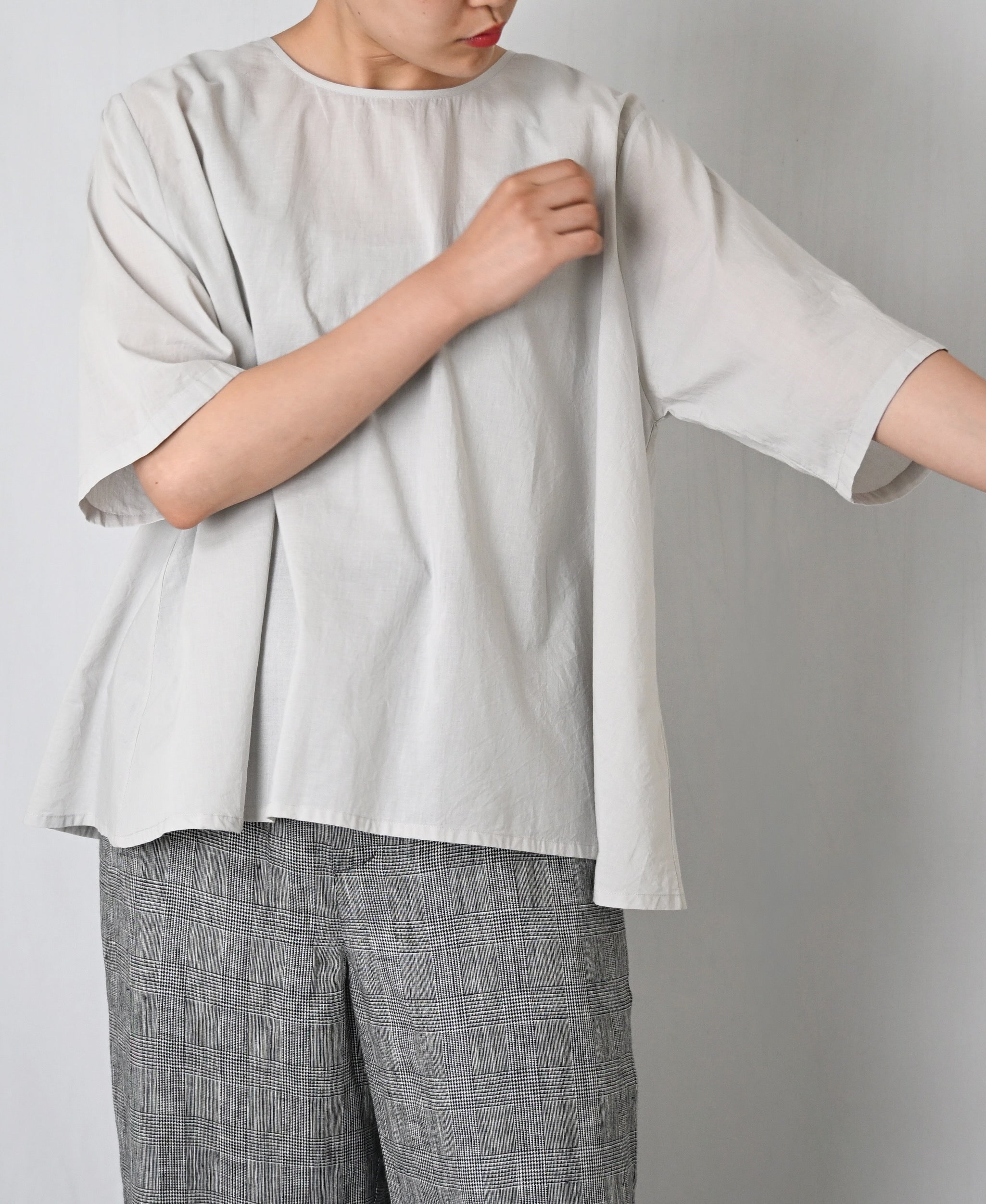 NSL26006 60s CAMBRIC PLAIN BACK OPENING SMOCK