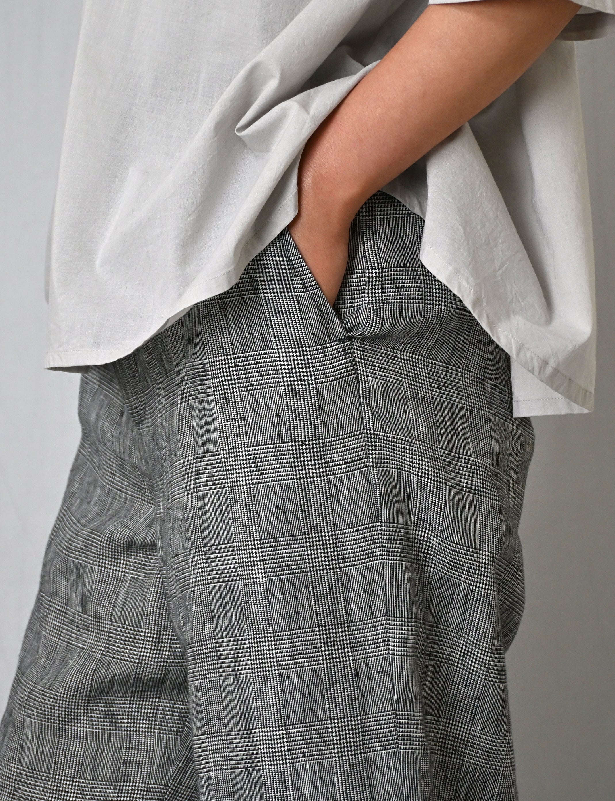NOD2401 ILISH LINEN TROUSERS