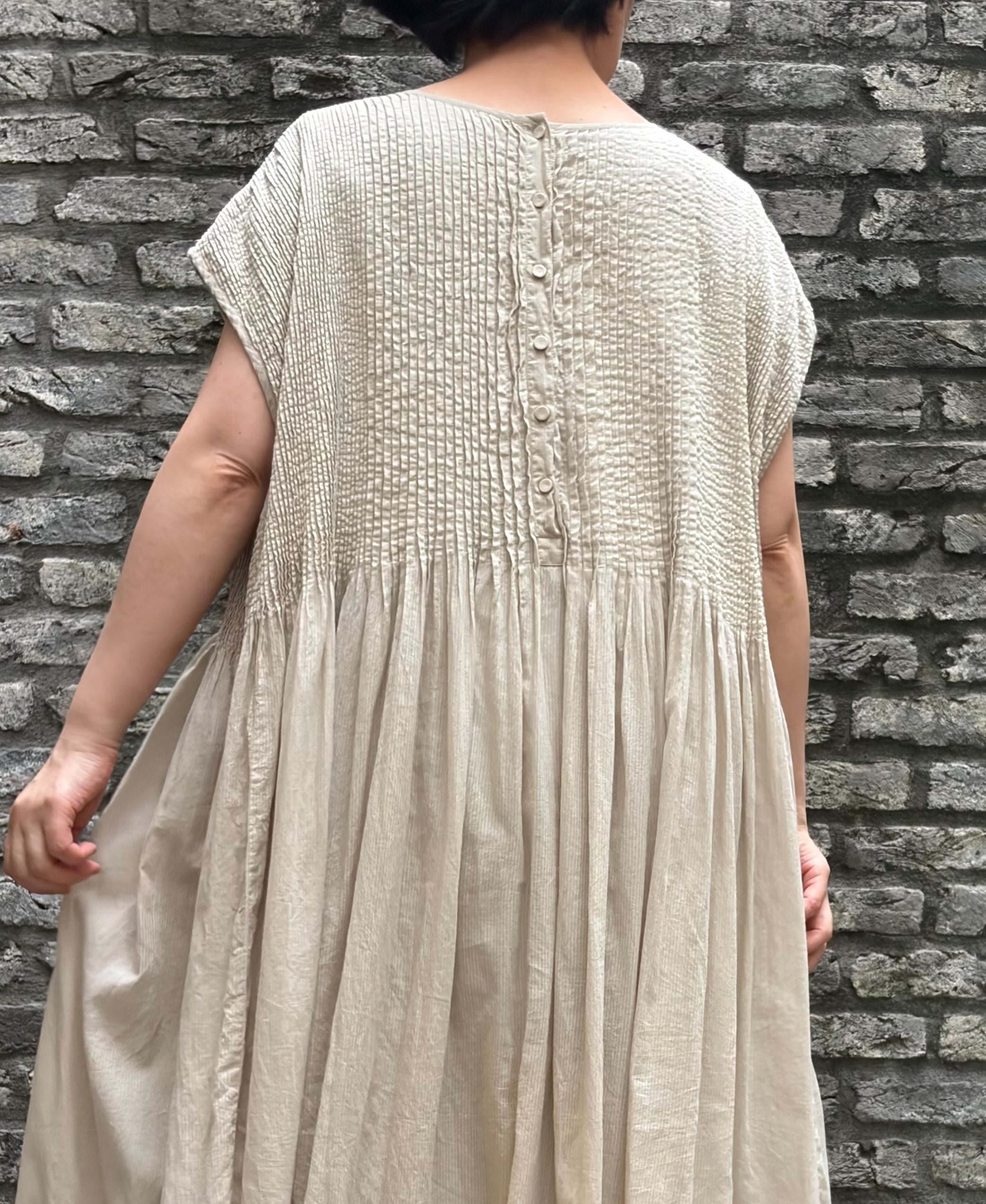 NMDS26513D 80s ORGANIC VOILE STRIPE (OVERDYE) CREW-NECK F/SL DRESS WITH PINTUCK