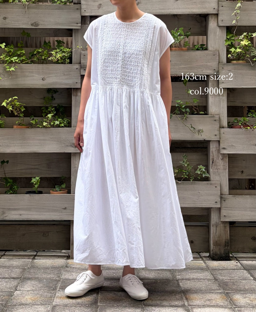 NMDS26523 60s ORGANIC CAMBRIC WITH EMB FRENCH/SL BACK OPENING DRESS