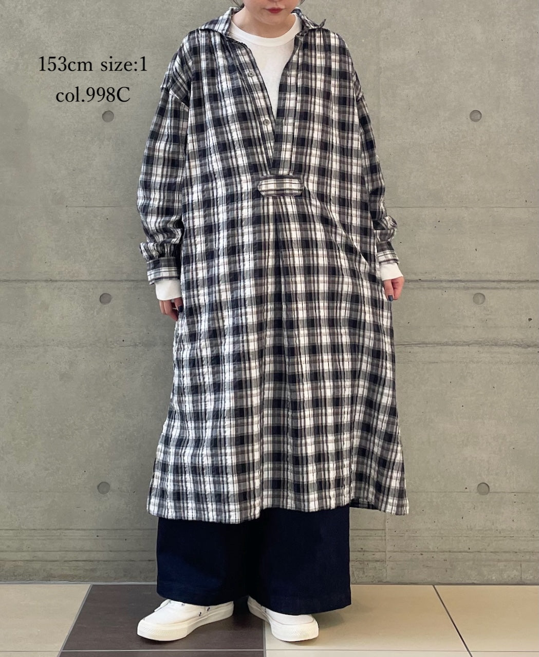 INAM2673 YARN DYED COTTON CHECK WORK GATHER LONG SHIRT